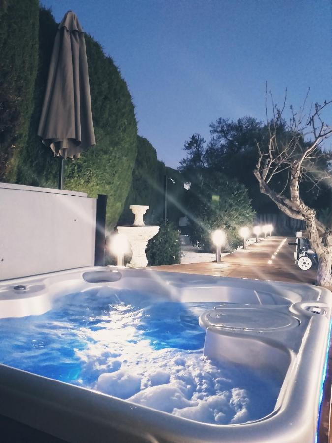 ألاورين ذي ر تورّي Chic Guesthouse المظهر الخارجي الصورة
